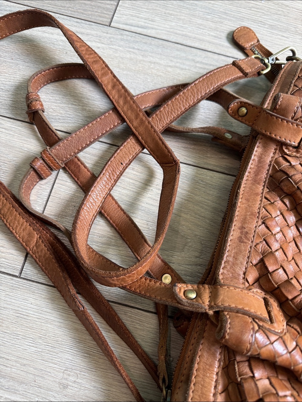 Woven Leather crossbody Bag - Picture 10 of 12